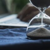 【社労士NEWS】労働時間を増やしたい？減らしたい？厚労省5年総点検の結果