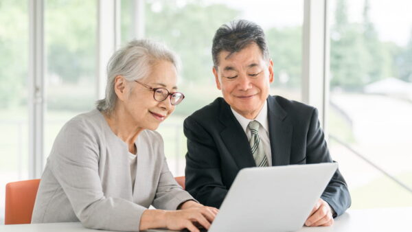 【社労士NEWS】高年齢者の就業機会拡大｜新基本方針と企業に求められる対応